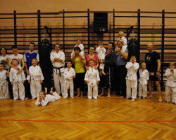 Drugi trening rodzinny karate sportowego