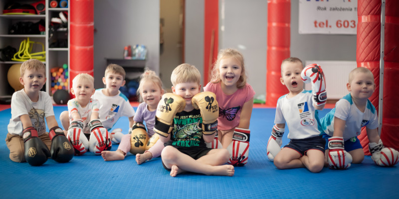 LETNIA AKADEMIA KICKBOXINGU ZA DARMO!